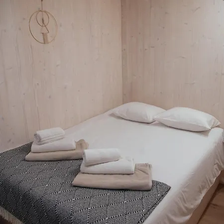Stylish House In Holiday home Privlaka (Zadar)