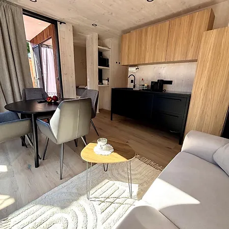 Stylish House In 펜션 프리블라카